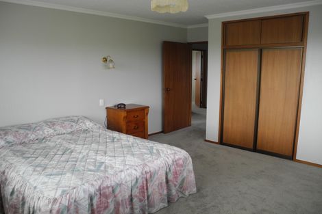 Photo of property in 11 Oxford Street, Waimate, 7924