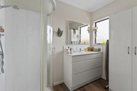 Photo of property in 47b Tutanekai Street, Paraparaumu, 5032