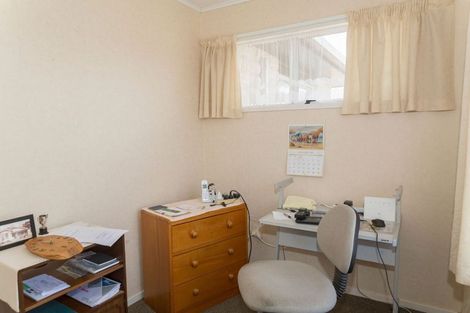 Photo of property in 46 Ruahine Street, Dannevirke, 4930