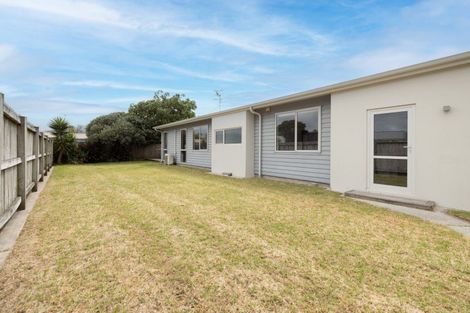 Photo of property in 15 Spinifex Street, Papamoa Beach, Papamoa, 3118