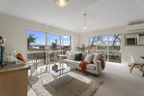 Photo of property in 14 Woodward Avenue, Mangere Bridge, Auckland, 2022