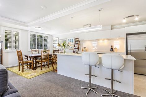 Photo of property in 16 Eaves Bush Parade, Orewa, 0931