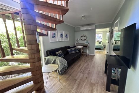 Photo of property in 2 Corlett Road, Plimmerton, Porirua, 5026