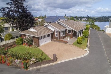 Photo of property in 122 Pembroke Street, Hamilton Lake, Hamilton, 3204