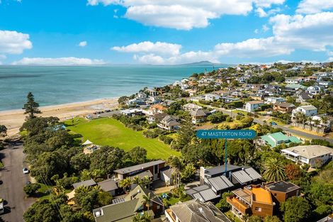 Photo of property in 47 Masterton Road, Rothesay Bay, Auckland, 0630
