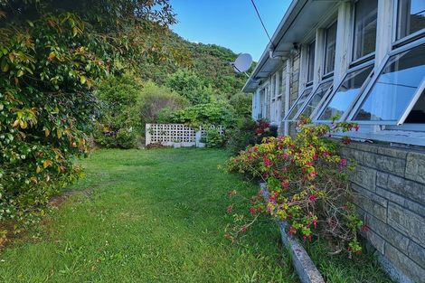 Photo of property in 398 Cambridge Terrace, Naenae, Lower Hutt, 5011