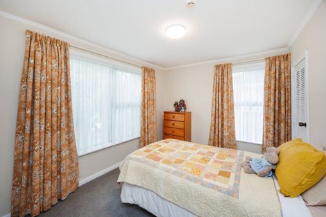 Photo of property in 9 Bristol Crescent, Roslyn, Palmerston North, 4414