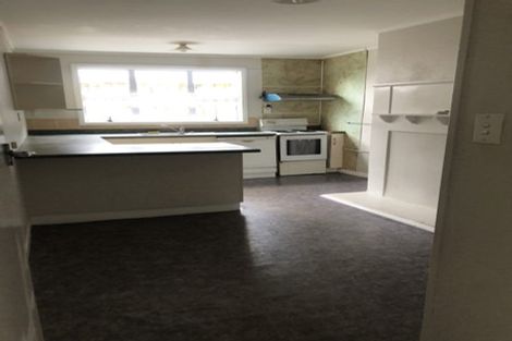 Photo of property in 236 Sutherland Road, Lyall Bay, Wellington, 6022