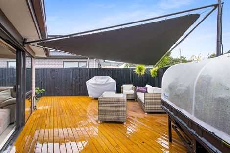Photo of property in 18c Riverpark Crescent, Henderson, Auckland, 0610