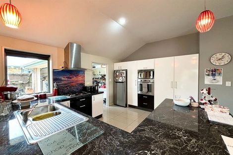 Photo of property in 14 Riegler Place, Belfast, Christchurch, 8051