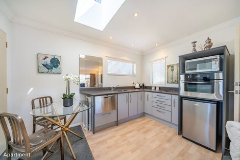 Photo of property in 355 Fergusson Drive, Heretaunga, Upper Hutt, 5018