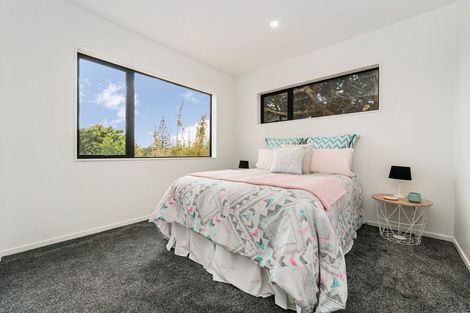 Photo of property in 13b Renata Crescent, Te Atatu Peninsula, Auckland, 0610