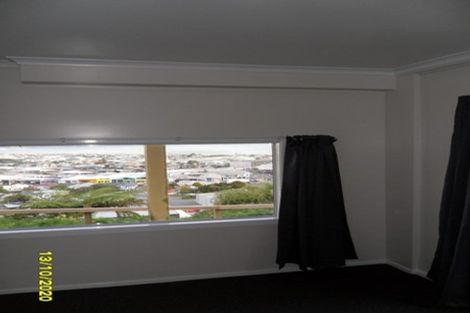 Photo of property in 4 London Road, Korokoro, Lower Hutt, 5012