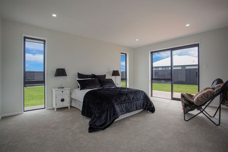 Photo of property in 4 Vaughan Drive, Rolleston, 7614