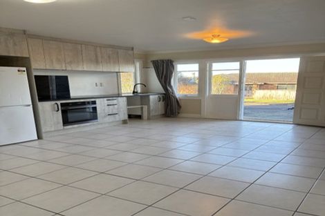 Photo of property in 1 Rubens Lane, West Harbour, Auckland, 0618