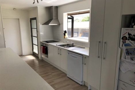 Photo of property in 6 Rainbow Place, Wattle Downs, Auckland, 2103