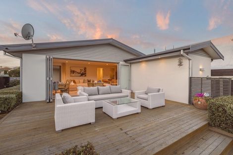 Photo of property in 23 Celia Street, Redcliffs, Christchurch, 8081