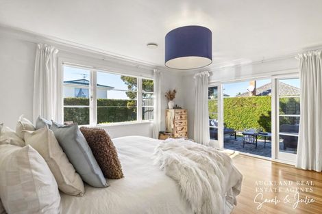 Photo of property in 422a Old Te Atatu Road, Te Atatu Peninsula, Auckland, 0610