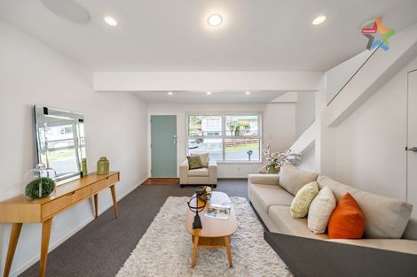 Photo of property in 40a Viewmont Drive, Harbour View, Lower Hutt, 5010