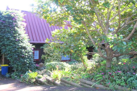 Photo of property in 81 Kauri Point Road, Laingholm, Auckland, 0604