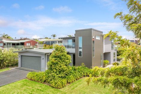 Photo of property in 9 Arohia Place, Snells Beach, 0920