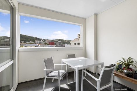 Photo of property in Stadium Garden Flats, 304/107 Thorndon Quay, Pipitea, Wellington, 6011