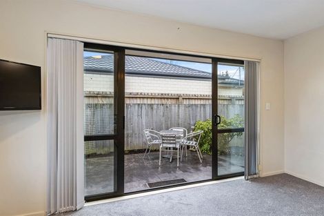 Photo of property in 5/42 Sawyers Arms Road, Northcote, Christchurch, 8052