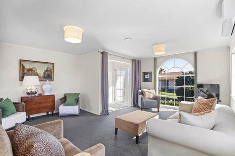 Photo of property in 1/6 Somerton Rise, Henderson, Auckland, 0612