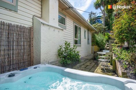 Photo of property in 112 Oakwood Avenue, Balaclava, Dunedin, 9011