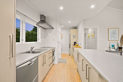 Photo of property in 36 Universal Drive, Henderson, Auckland, 0610