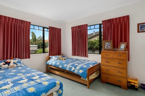 Photo of property in 27 Braeburn Place, Bethlehem, Tauranga, 3110