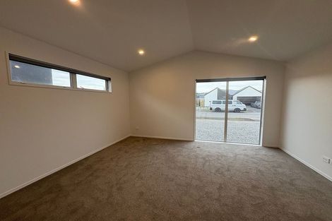 Photo of property in 32 River Stone Drive, Halswell, Christchurch, 8025