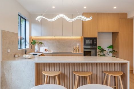 Photo of property in 12e Gordon Avenue, Milford, Auckland, 0620