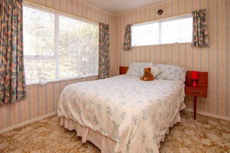 Photo of property in 28 Geraldine Crescent, Cloverlea, Palmerston North, 4412