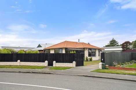 Photo of property in 14 Takaro Avenue, Sockburn, Christchurch, 8042