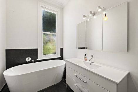 Photo of property in 3 Picardy Street, Maryhill, Dunedin, 9011