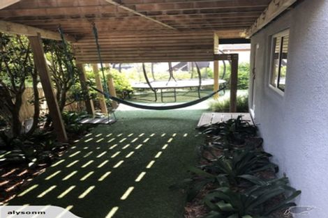 Photo of property in 66 Heathcote Road, Castor Bay, Auckland, 0620