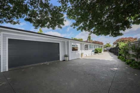 Photo of property in 28 Pulham Crescent, Queenwood, Hamilton, 3210