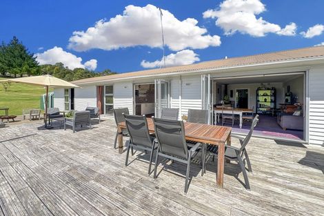 Photo of property in 960 Whangaripo Valley Road, Whangaripo, Wellsford, 0972