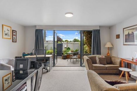 Photo of property in 218 Gloucester Street, Christchurch Central, Christchurch, 8011