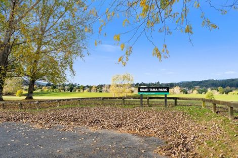 Photo of property in 54 Brightwater Crescent, Totara Park, Upper Hutt, 5018