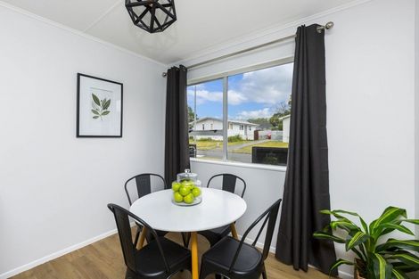 Photo of property in 7 Blueberry Grove, Timberlea, Upper Hutt, 5018