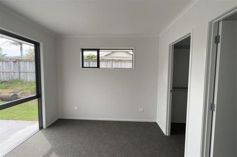 Photo of property in 24 Saint Michael Crescent, One Tree Point, 0118