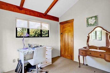 Photo of property in 7-9 Mace Terrace, Oakura, 4314