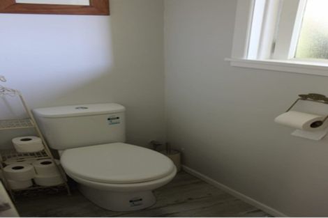 Photo of property in 152 Howard Road, Orere Point, Papakura, 2585