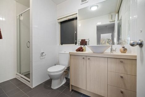 Photo of property in 2a Bird Place, Fernhill, Queenstown, 9300