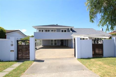 Photo of property in 71 Aberdeen Road, Castor Bay, Auckland, 0620