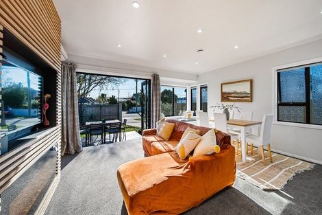 Photo of property in 32 Smith Street, Woolston, Christchurch, 8062