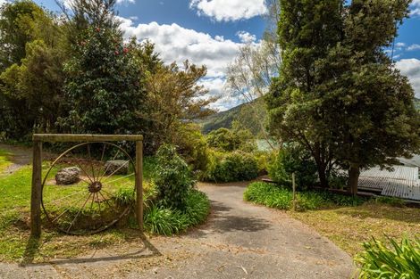 Photo of property in 685 Queen Charlotte Drive, Havelock, Picton, 7281
