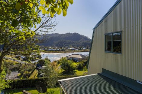 Photo of property in 11 Patton Place, Tairua, 3508